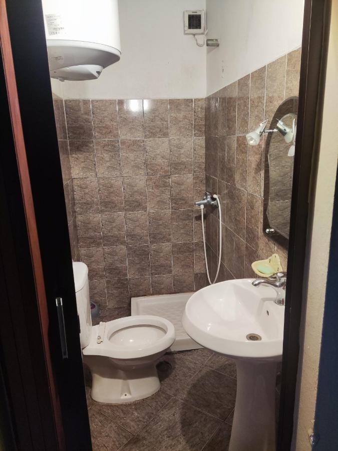 Dafina Hotel Tirana Eksteriør billede