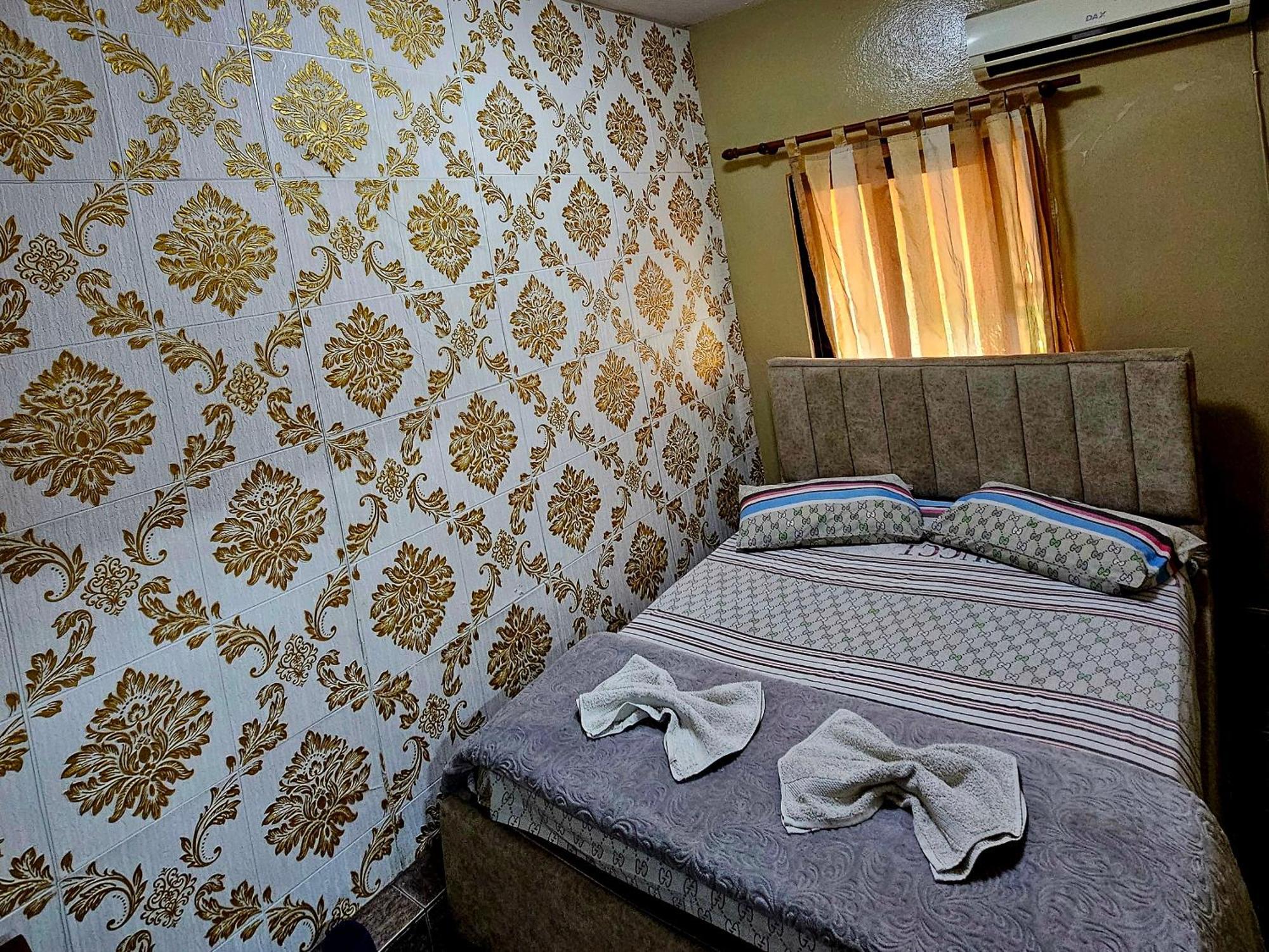 Dafina Hotel Tirana Værelse billede
