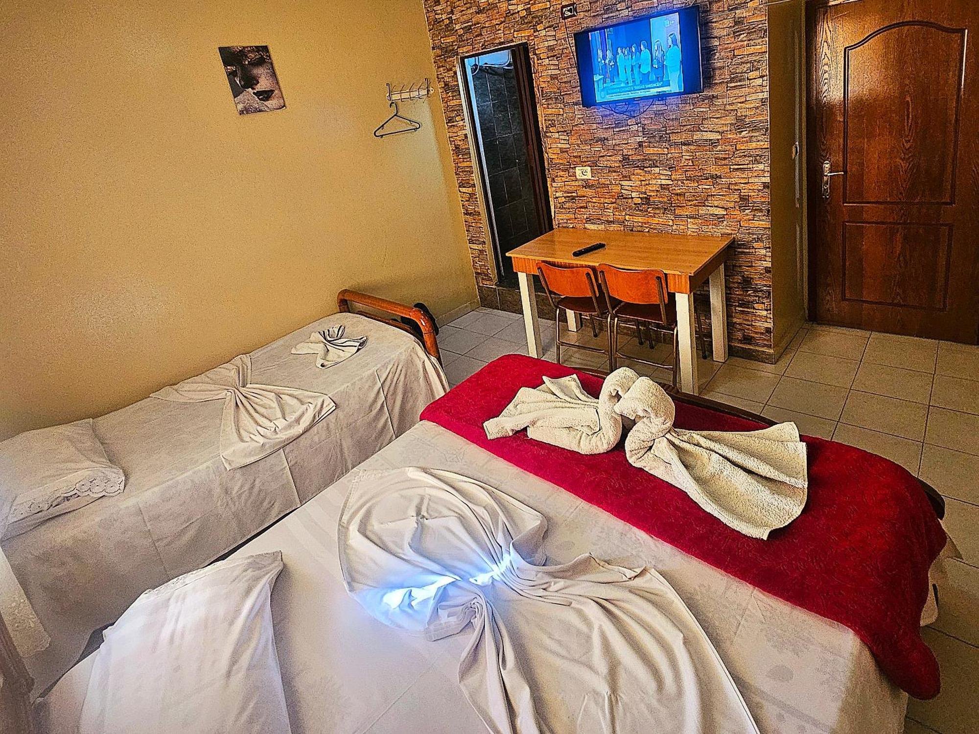 Dafina Hotel Tirana Eksteriør billede
